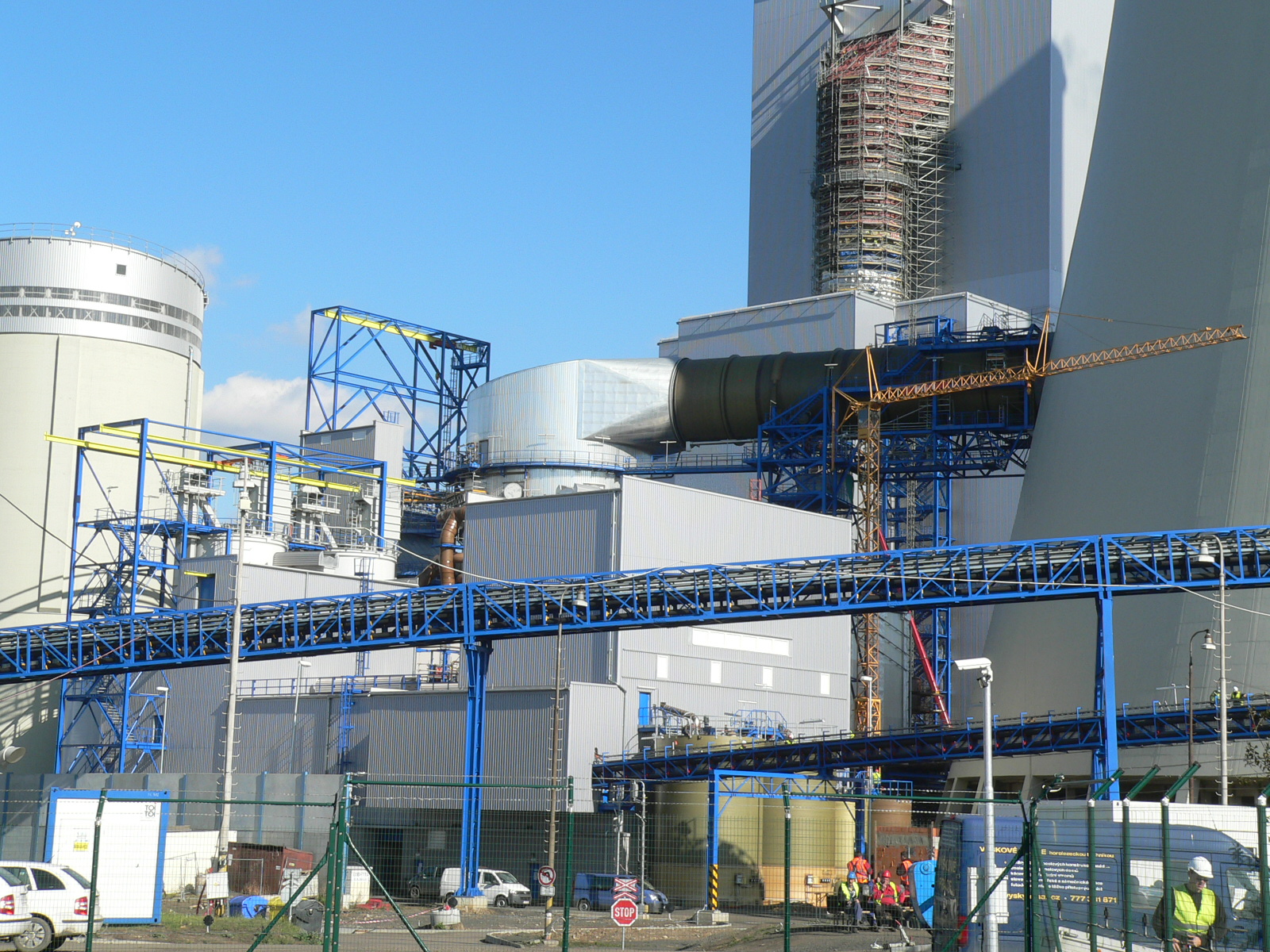 New 660 MWe Power Source in Ledvice Power Plant OB09 – Desulphurization steel structure / technology / cladding